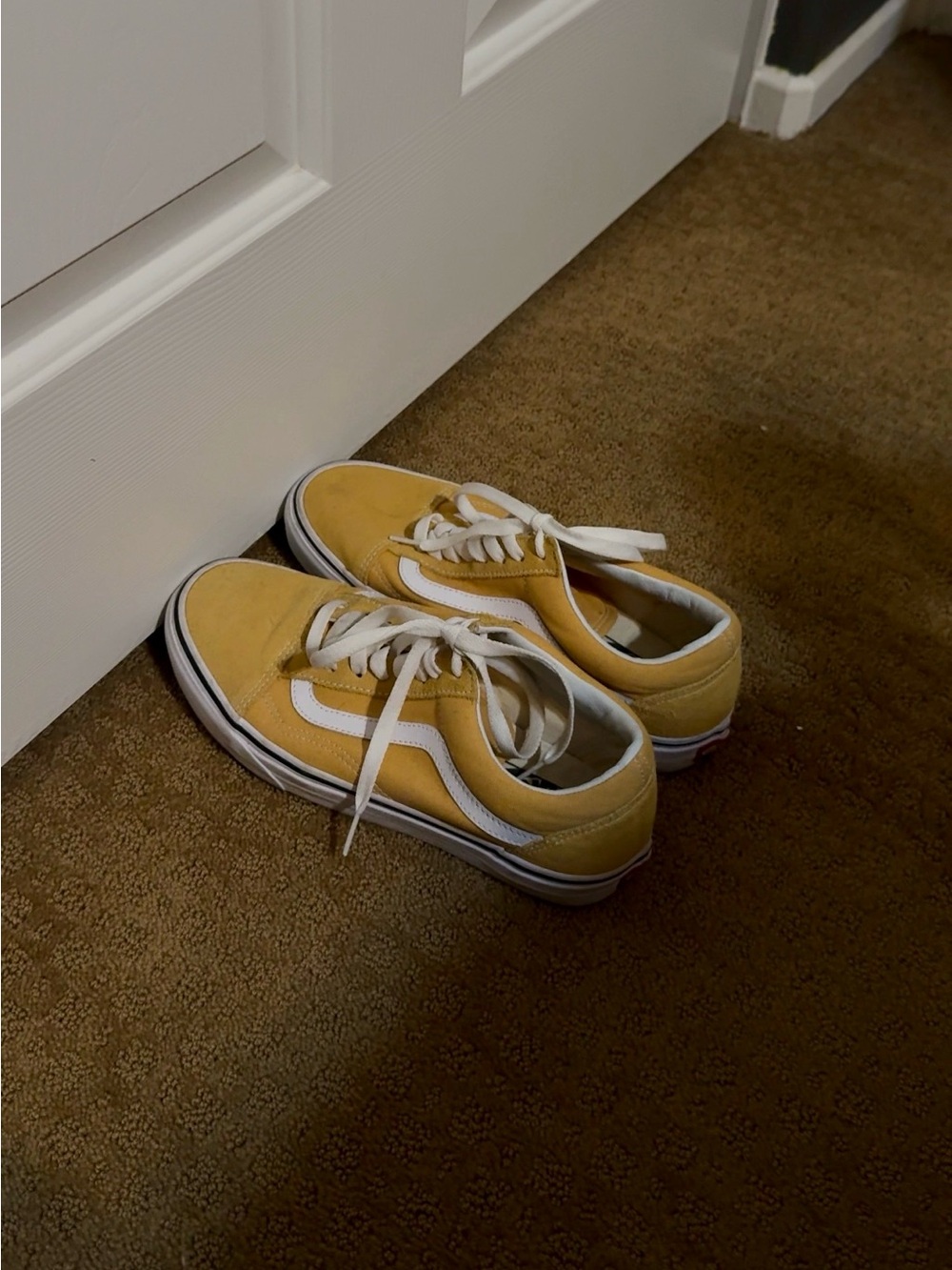 VANS Old Skool Yellow Canvas Sneakers – 8.5W
